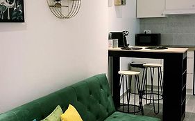 Maisonnette En Hyper Centre D'Orleans